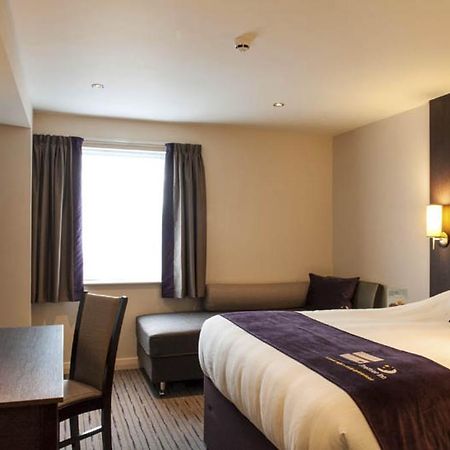 Premier Inn Dover Central - Eastern Ferry Terminal Ngoại thất bức ảnh