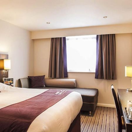 Premier Inn Dover Central - Eastern Ferry Terminal Ngoại thất bức ảnh