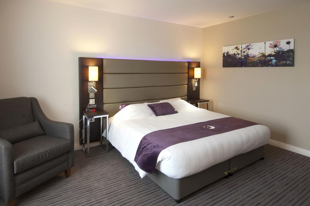 Premier Inn Dover Central - Eastern Ferry Terminal Phòng bức ảnh