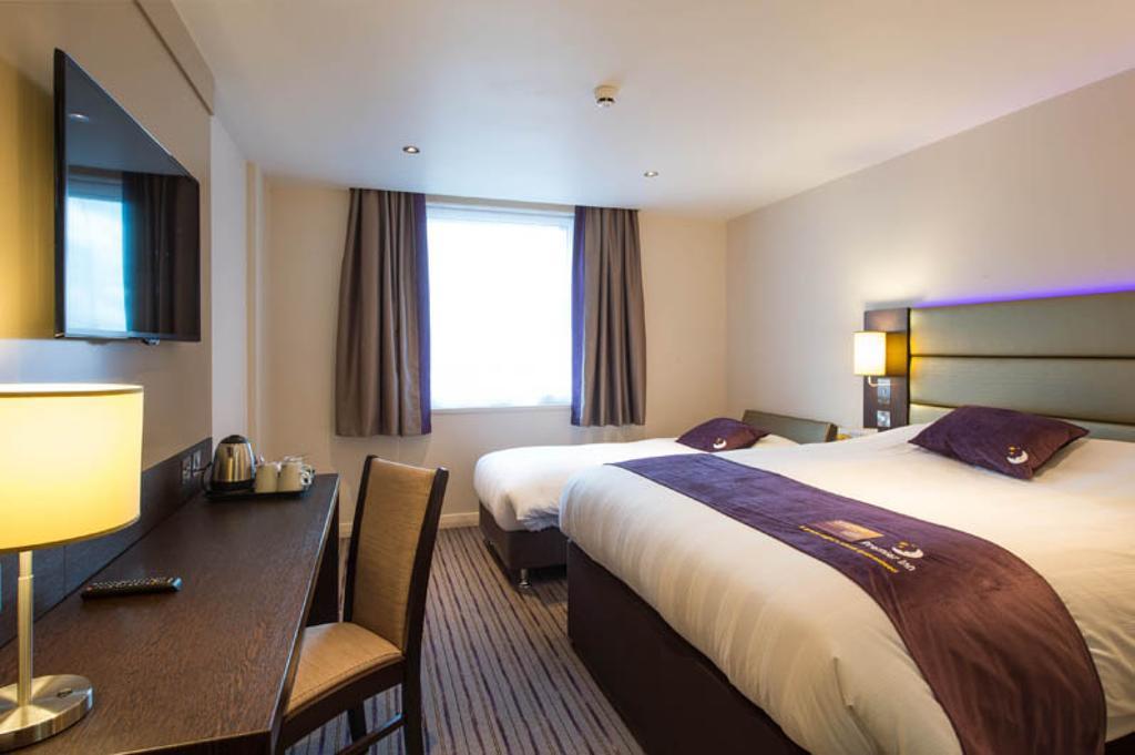 Premier Inn Dover Central - Eastern Ferry Terminal Phòng bức ảnh