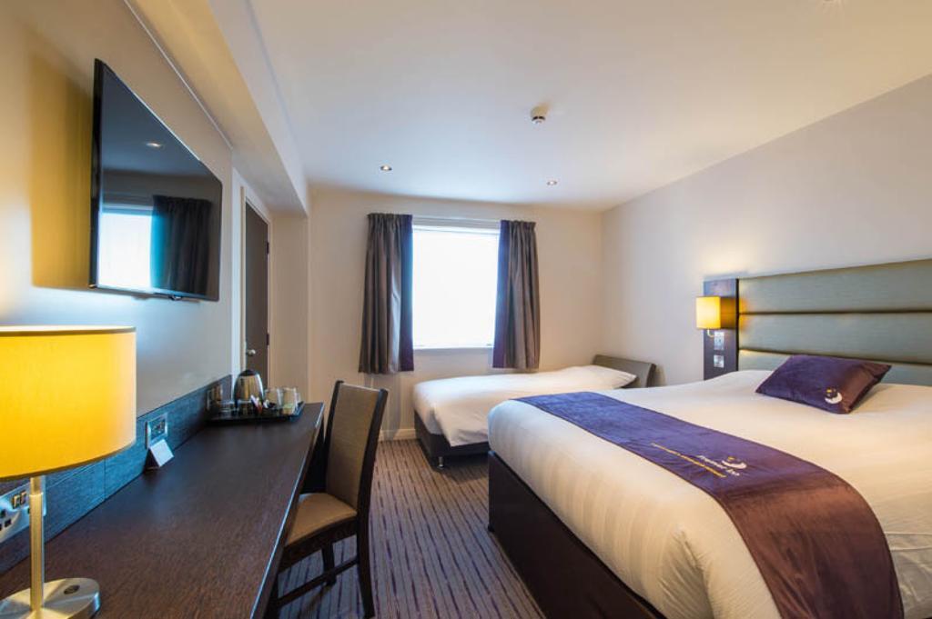 Premier Inn Dover Central - Eastern Ferry Terminal Phòng bức ảnh