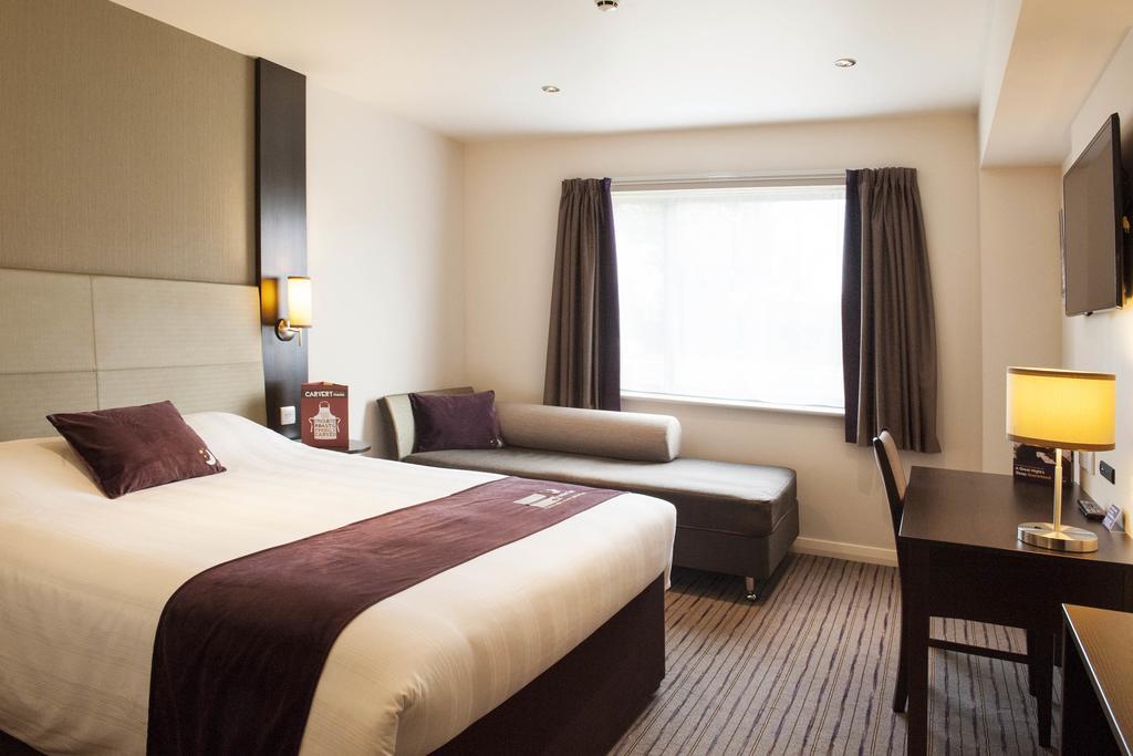 Premier Inn Dover Central - Eastern Ferry Terminal Phòng bức ảnh